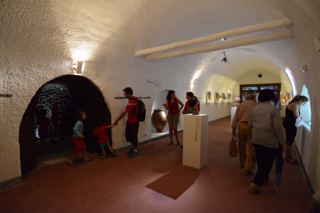 Galería artesanía - Tropolis 1
