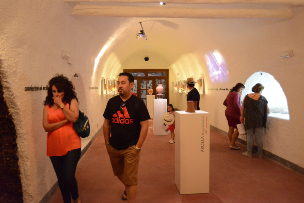 Galería artesanía - Tropolis 4